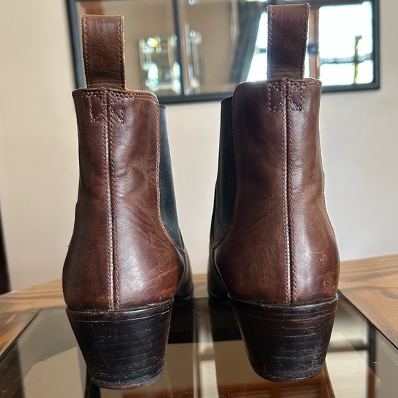 Size 9.5 John Fluevog leather ankle boots - Picture 2 of 15